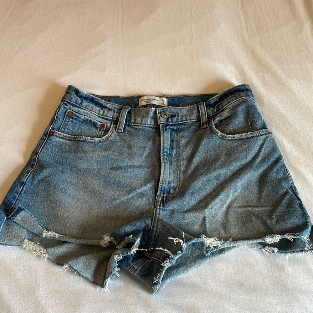 Abercrombie “Cutoff Short” denim shorts